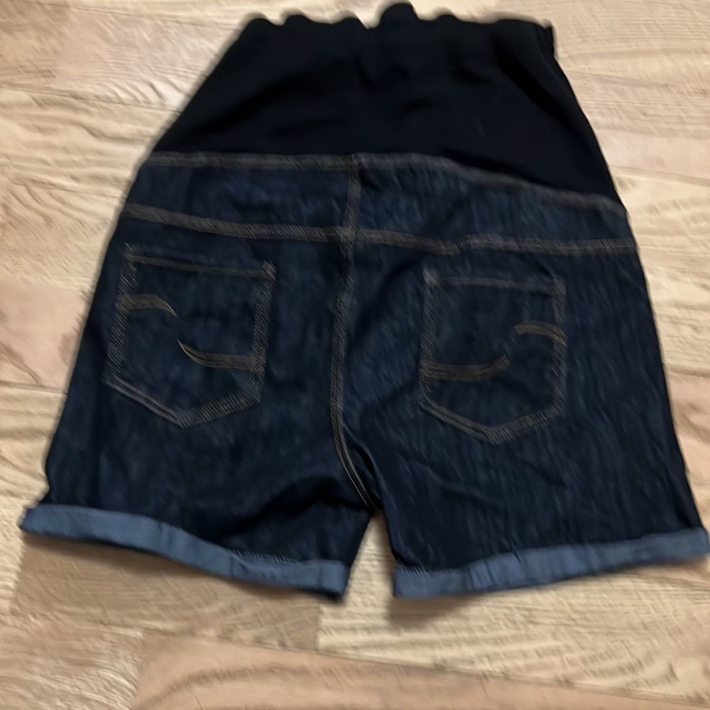 GINKANA MATERNITY SHORTS SIZE L - Picture 2 of 4
